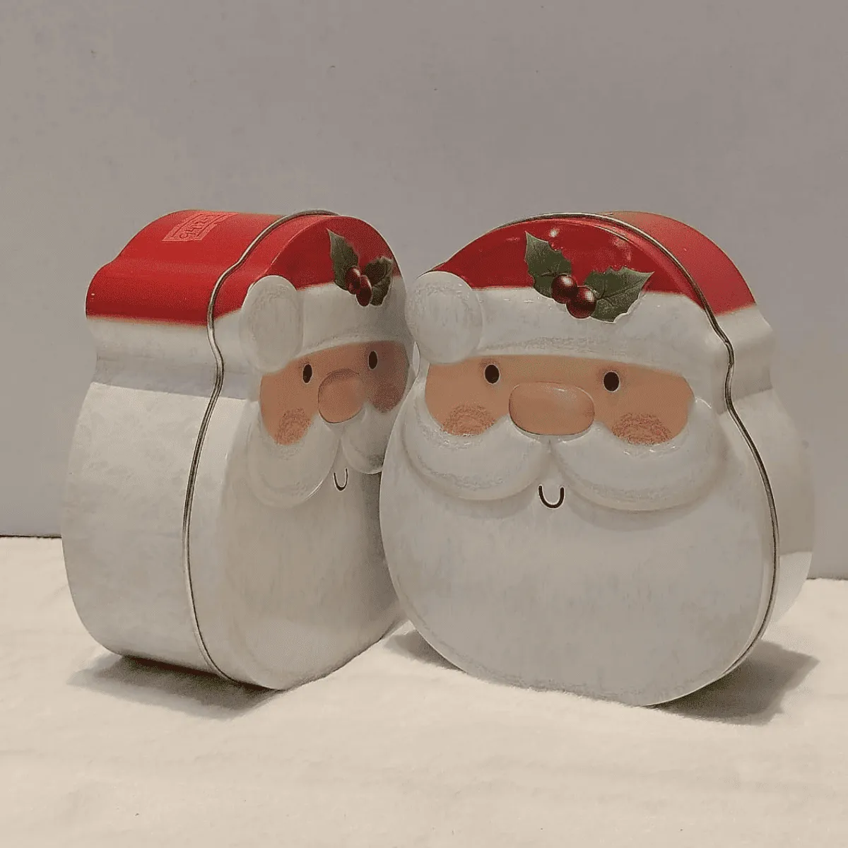 Adorable Santa Claus Cookie Tins