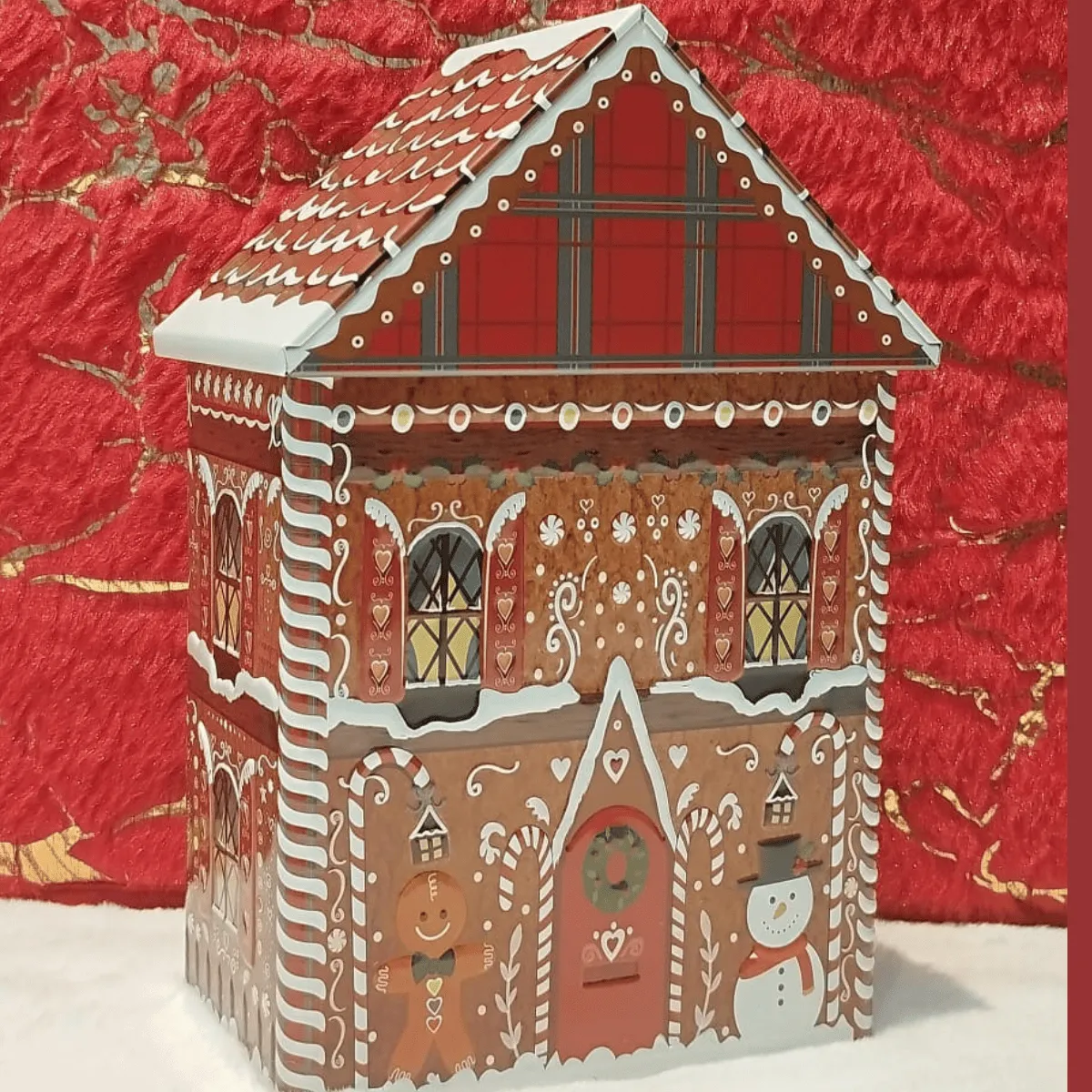 Delightful gingerbread house gift box.