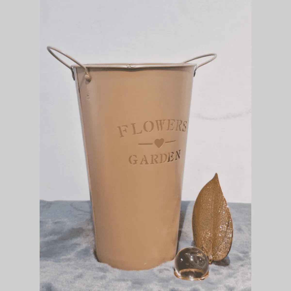 Handle Bucket Container