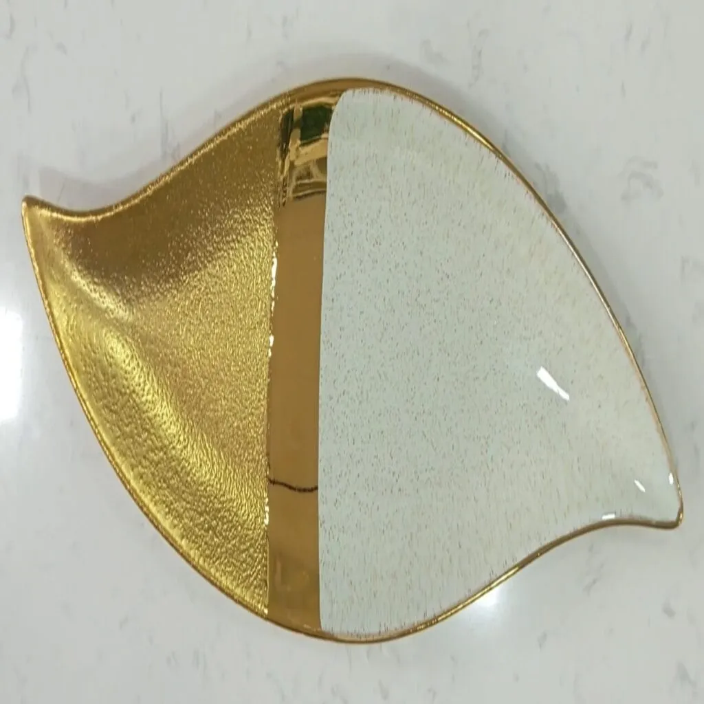 Leaf-Shaped Ceramic Serving Dish with White and Textured Gold Finish