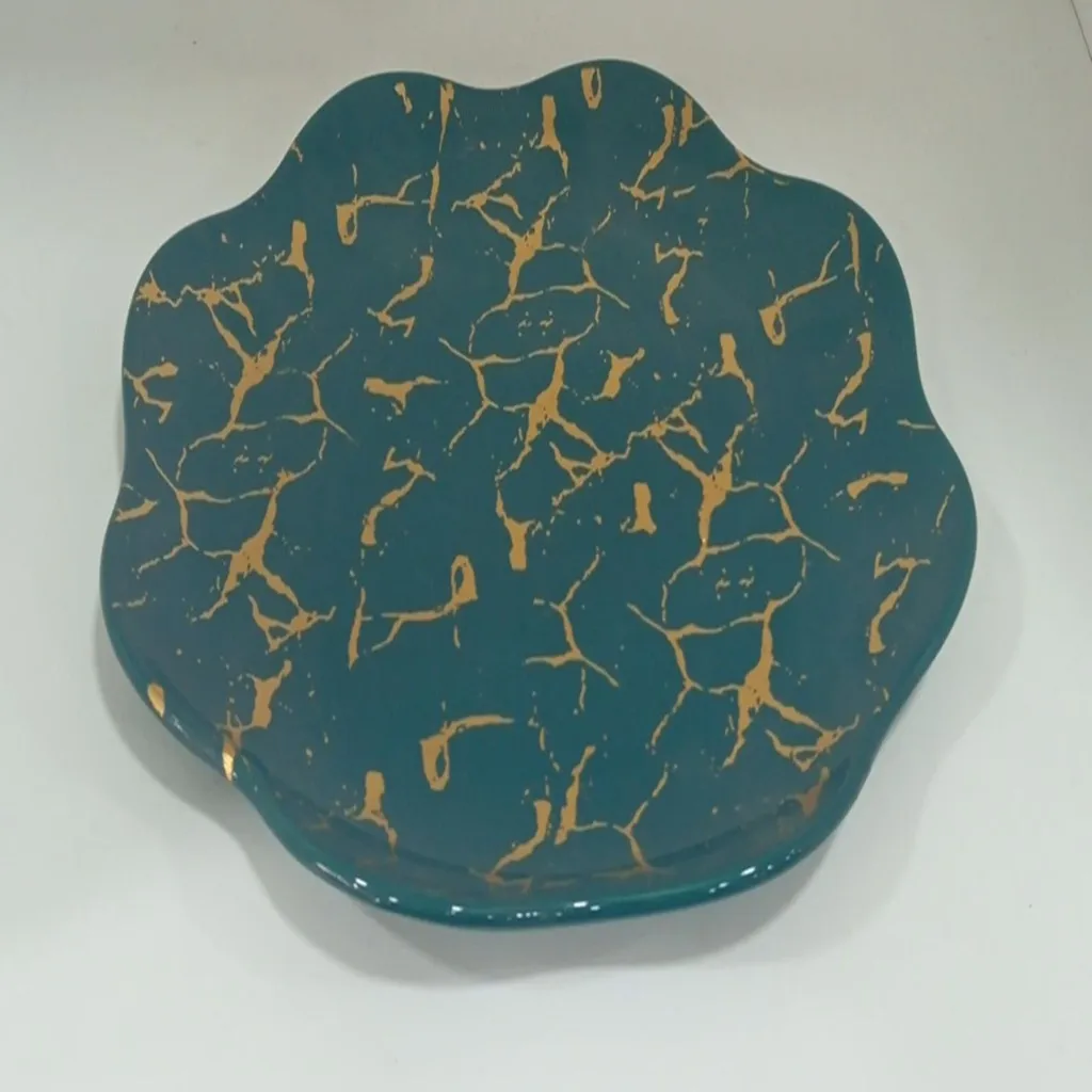Scalloped Ceramic Decorative Dish
